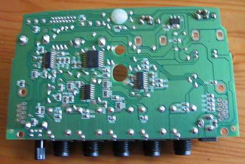 alesis2.jpg alesis2.jpg