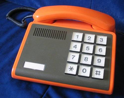 phone1.jpg phone1.jpg