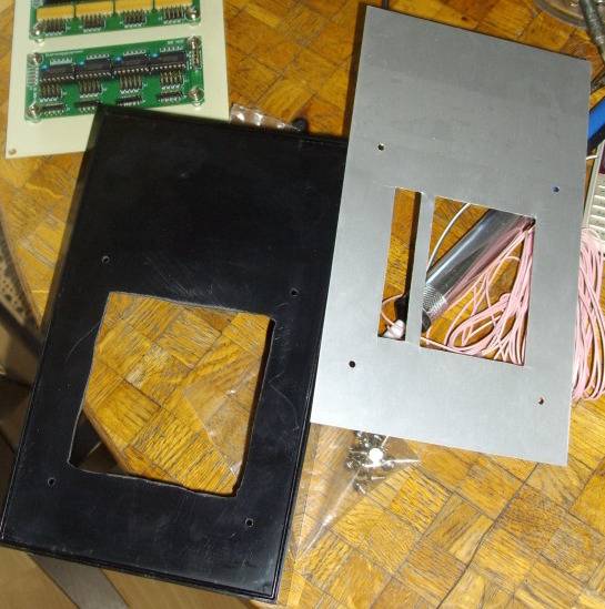 case_components.jpg case_components.jpg