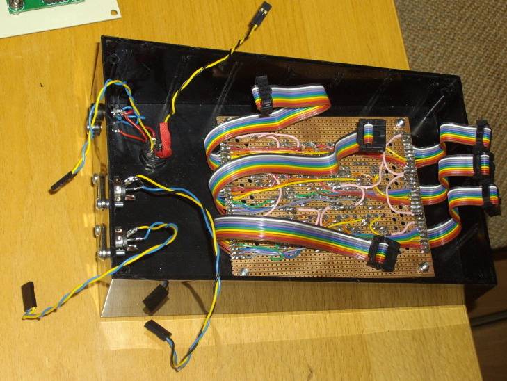 case_inside.jpg case_inside.jpg